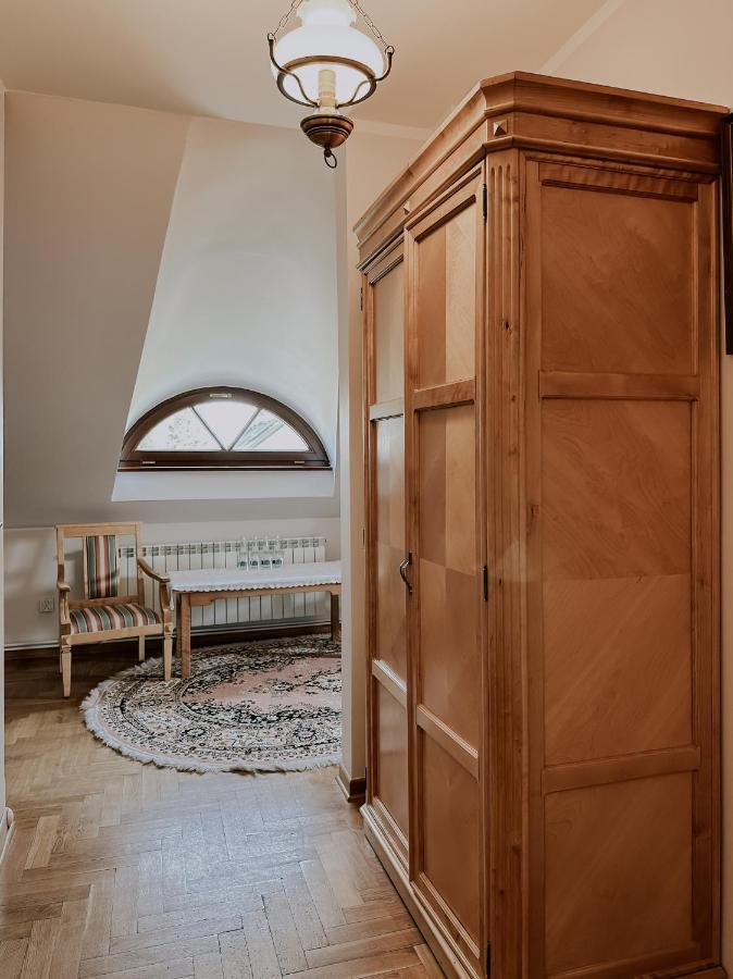 Hotel Dwor Moscibrody Siedlce Esterno foto